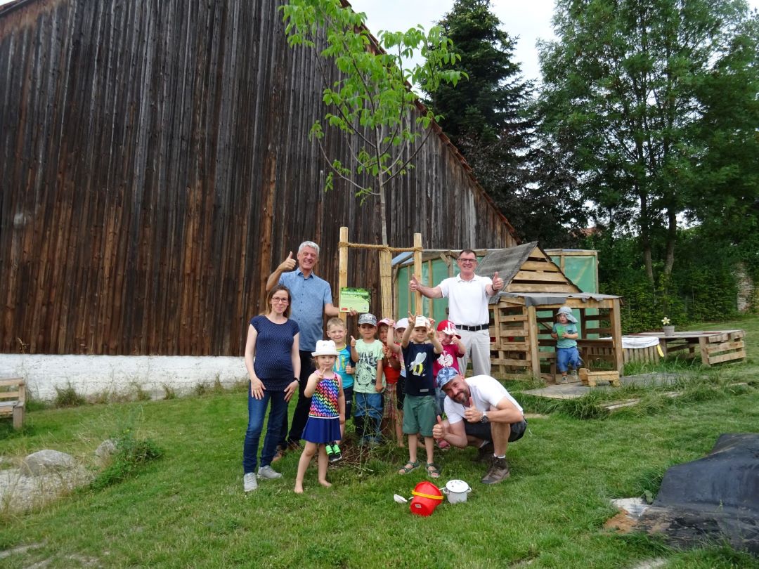 PM 1000 Bäume Biberbach, Foto Kindergarten Biberbach Projektbild